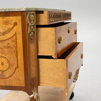 Byrå, gustaviansk stil, 1900-talets mitt.