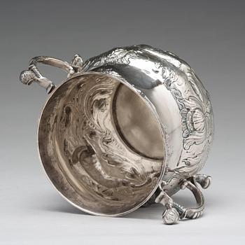 "Porringer", silver London 1664, mästarstämpel TA sannolikt för Thomas Aylinge.