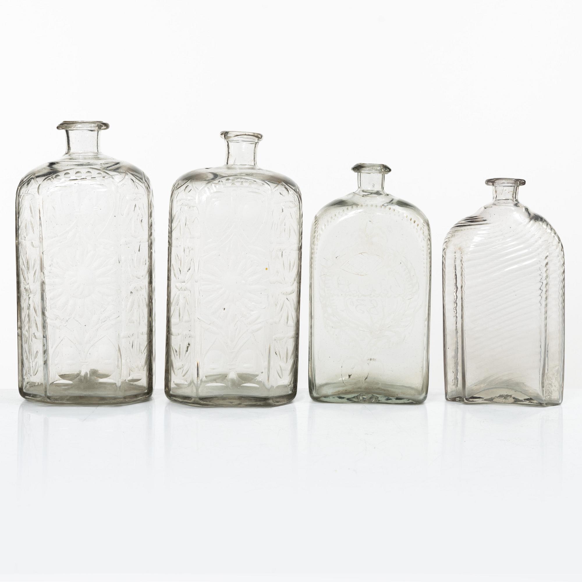Bottles, a pair, Baroque, 18th century, +2.