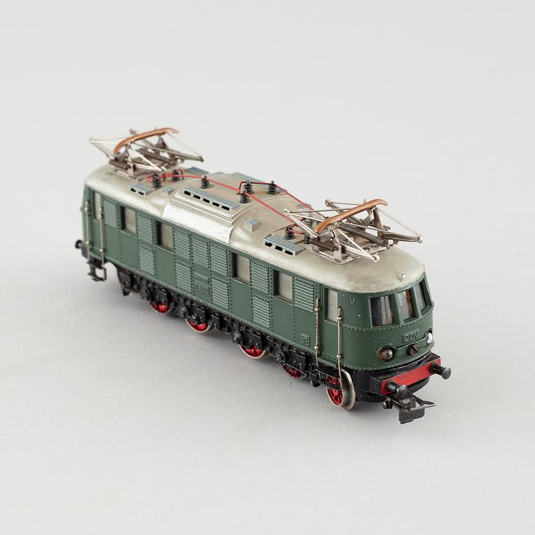 A model engine, MS800 by Märklin, Germany from the second half of the 20th century.
