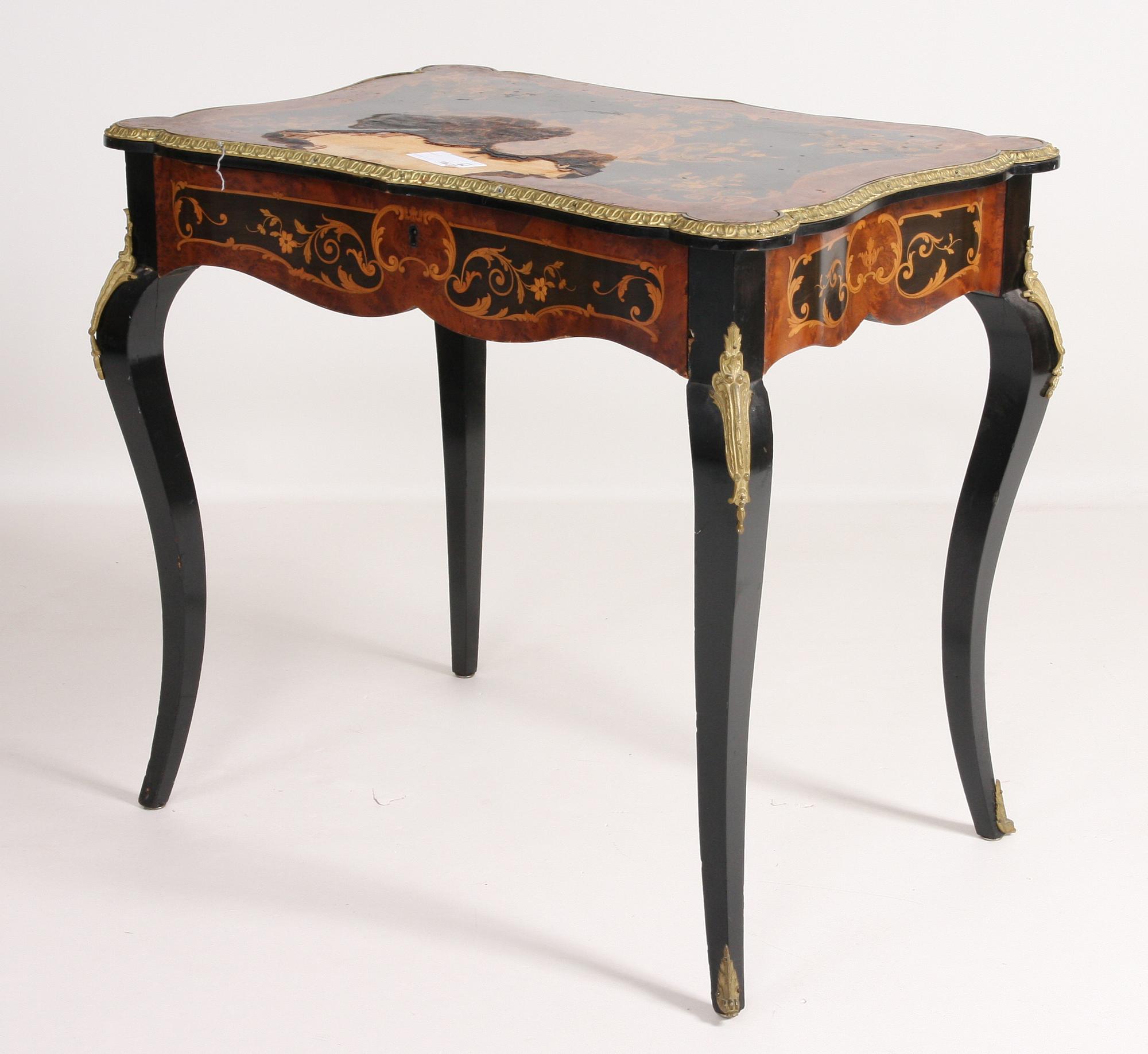 SALONGSBORD, 1800/1900-tal.