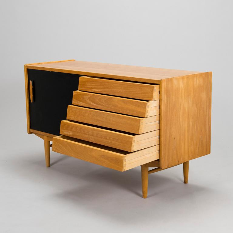 Nils Jonsson, sideboard / skänk, modell 222, (4008) licenstillverkad av Asko, Finland 1950/60-tal.