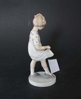 FIGURIN, porslin, Bing & Gröndahl.
Proveniens: Git Gay.