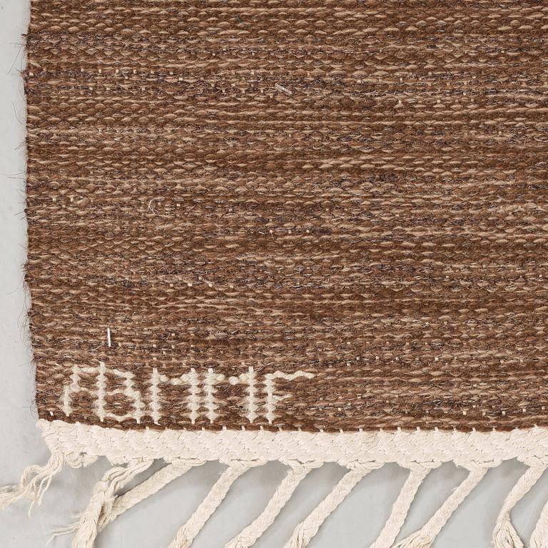 MATTA. "Tolv Rutor, brun". Rölakan. 247 x 175,5 cm. Signerad AB MMF MR.