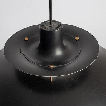 Poul Henningsen, taklampa, "PH 5", Louis Poulsen, Danmark.
