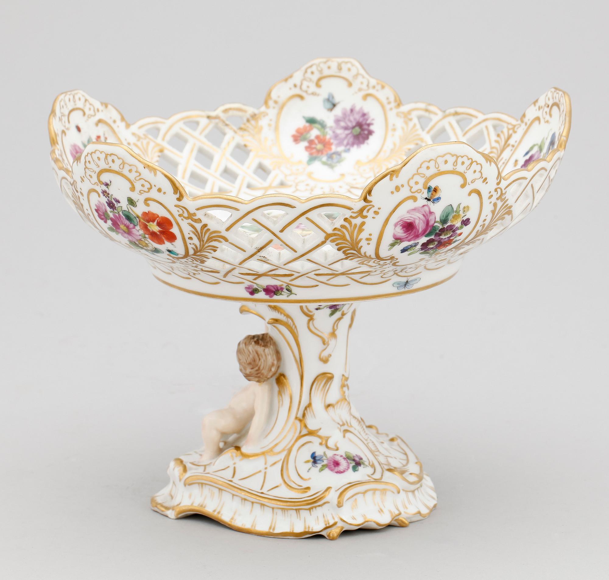 GALLERSKÅL PÅ FOT, porslin, Royal Copenhagen, 1900-tal.