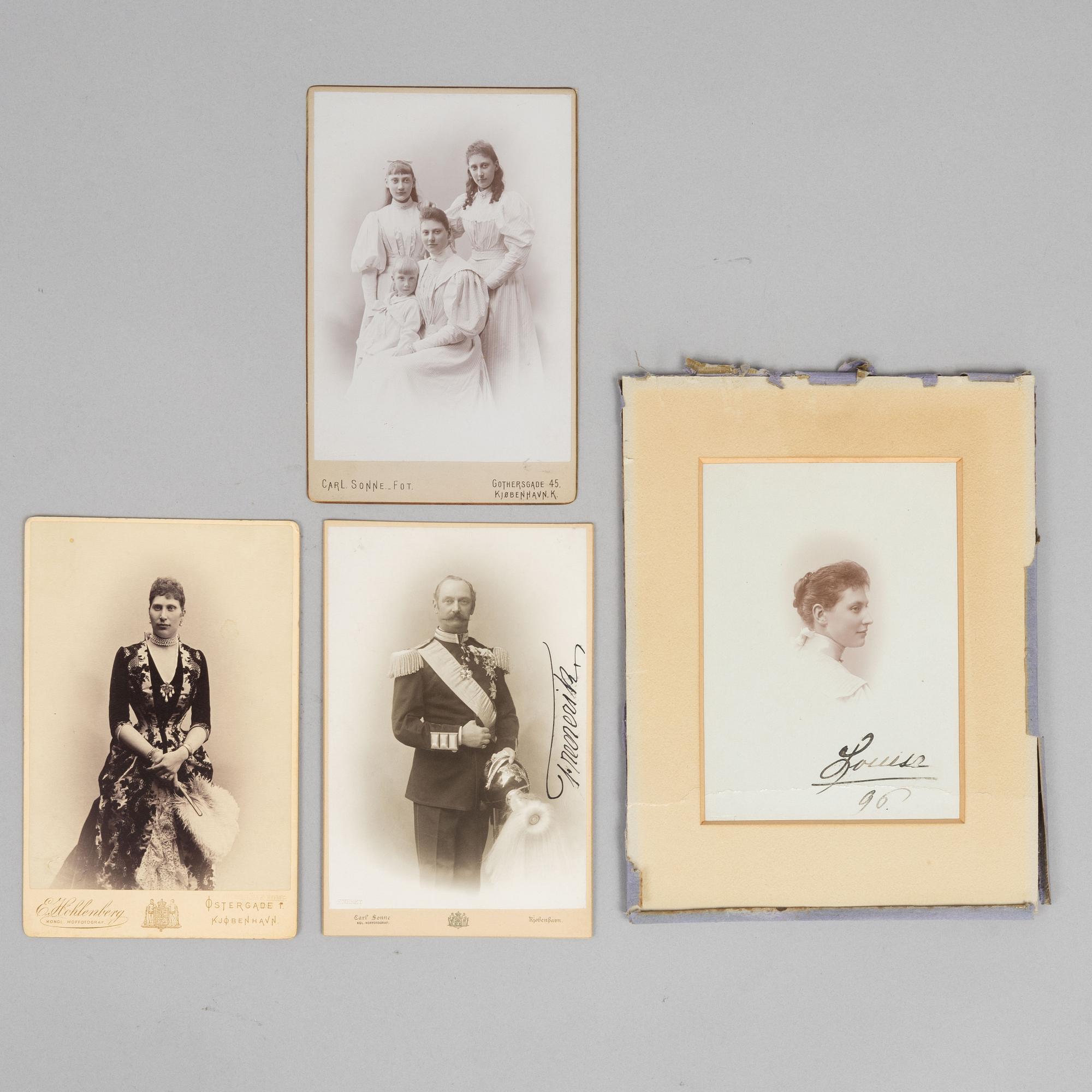 Danska kungliga fotografier, 4st, 2st egenhändigt signerade av Fredrik och Louise av Danmark.