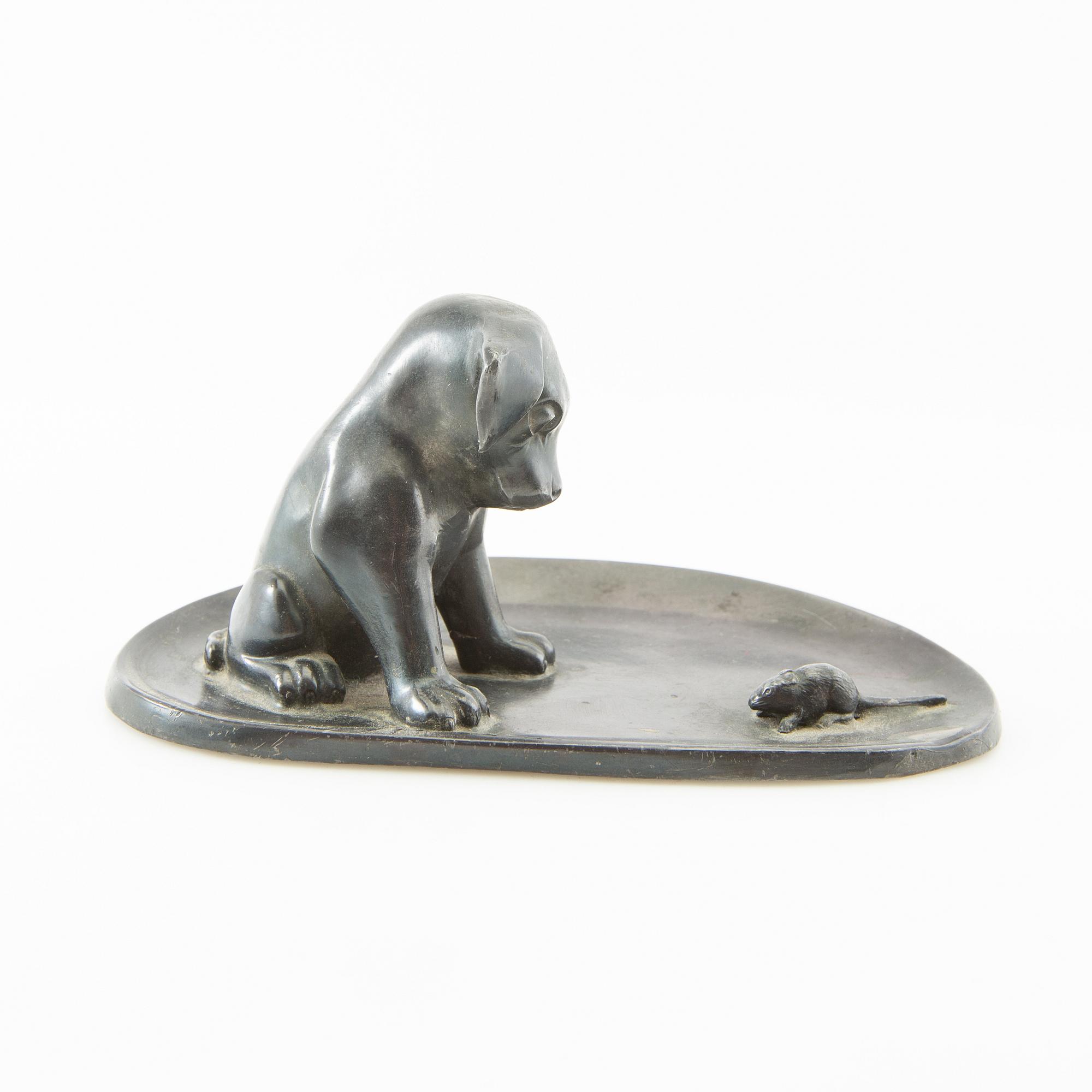 Pen holder, 20th century.
