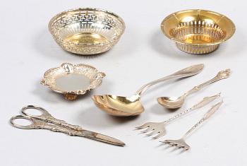 PARTI NYSILVER, ca 40 delar.