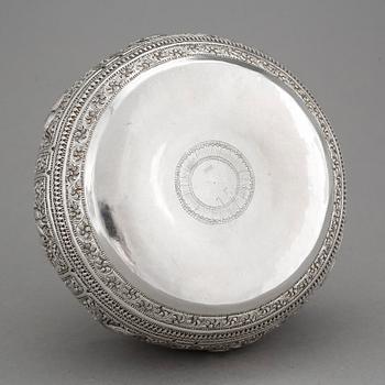 SKÅL, silver, troligen Thailand, 1900-tal. Vikt ca 220g.