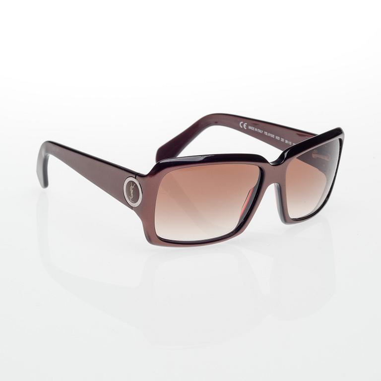 SOLGLASÖGON, Yves Saint Laurent.