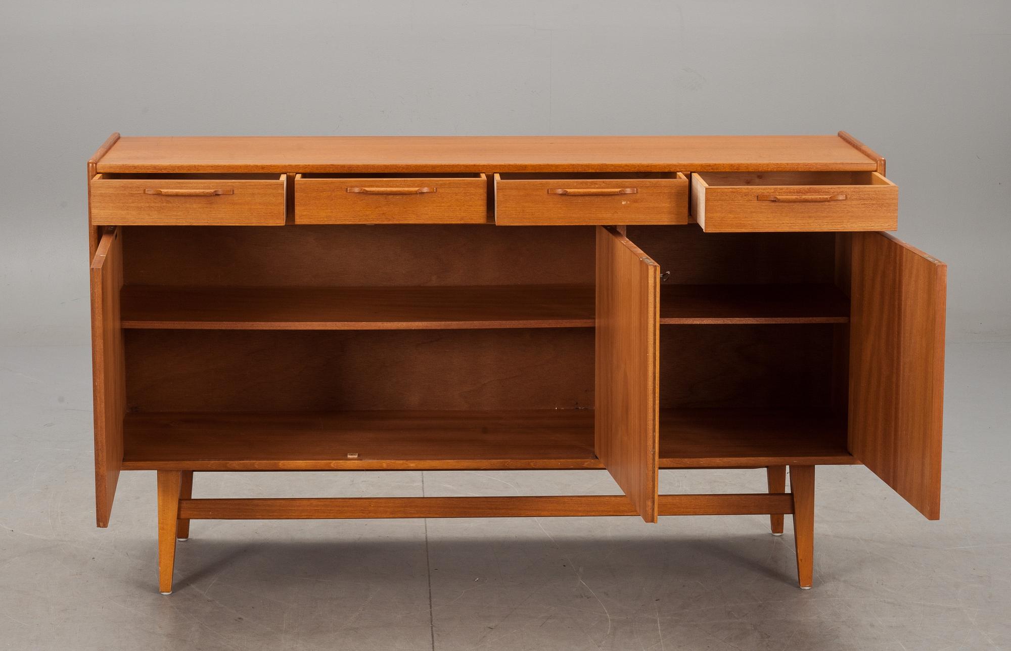SIDEBOARD, 1950-tal.