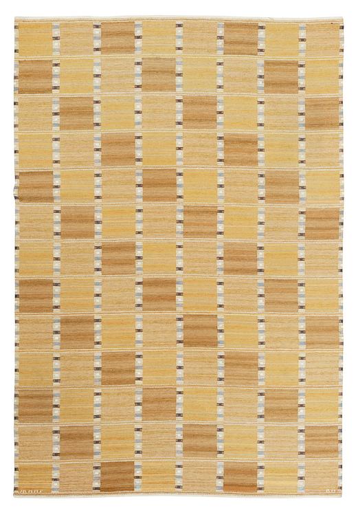 CARPET. "Falurutan, ljusbrun". Flat weave. 335 x 226,5 cm. Signed AB MMF BN.