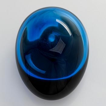 Timo Sarpaneva, a 'Black bird' glass sculpture signed Timo Sarpaneva 1997. Nuutajärvi glass factory.