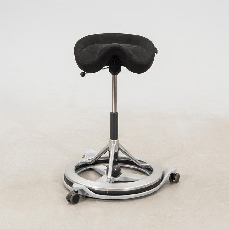 Backapp Modern Saddle Stool.