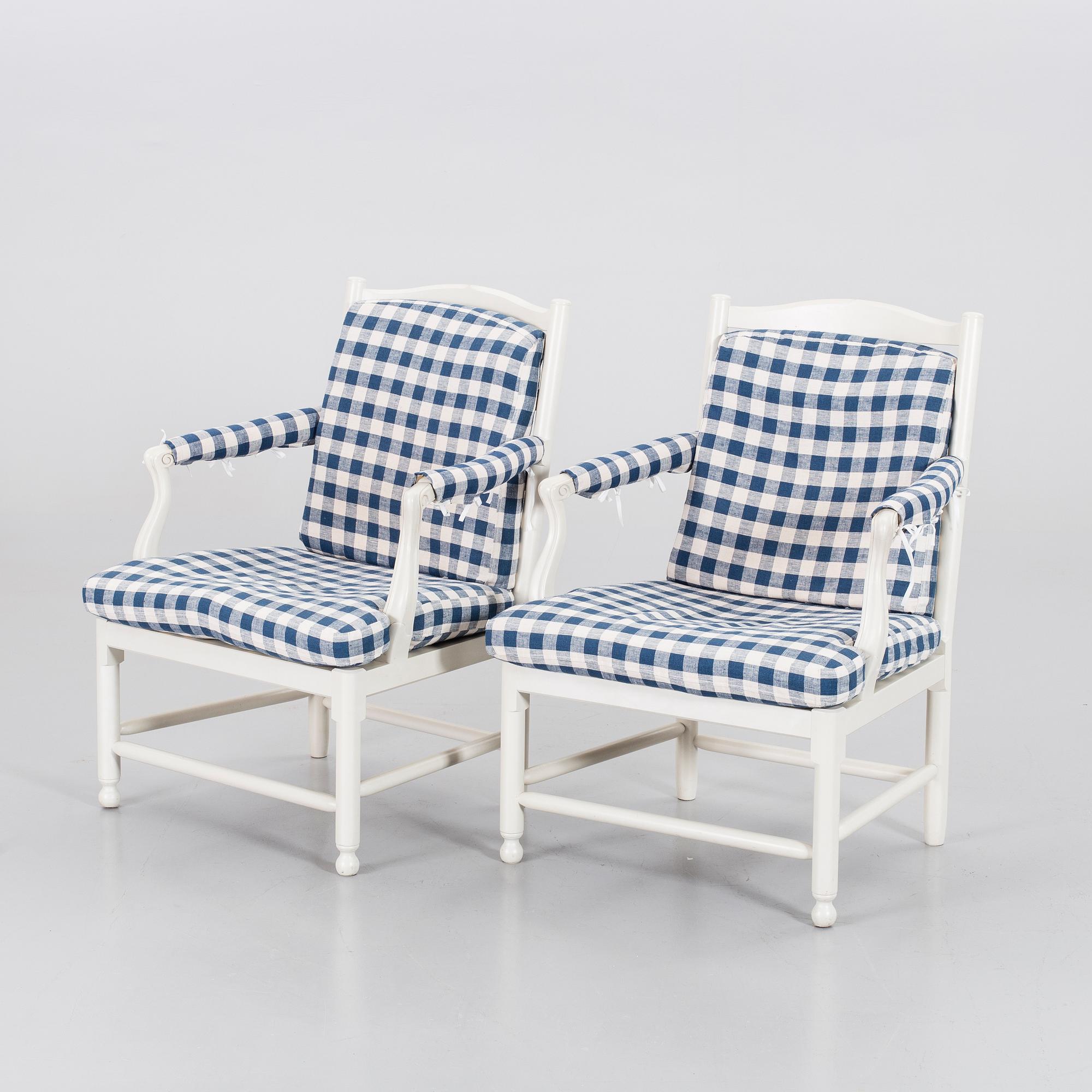 KARMSTOLAR, ett par, gripsholmsmodell, "Medevibrunn", IKEA.