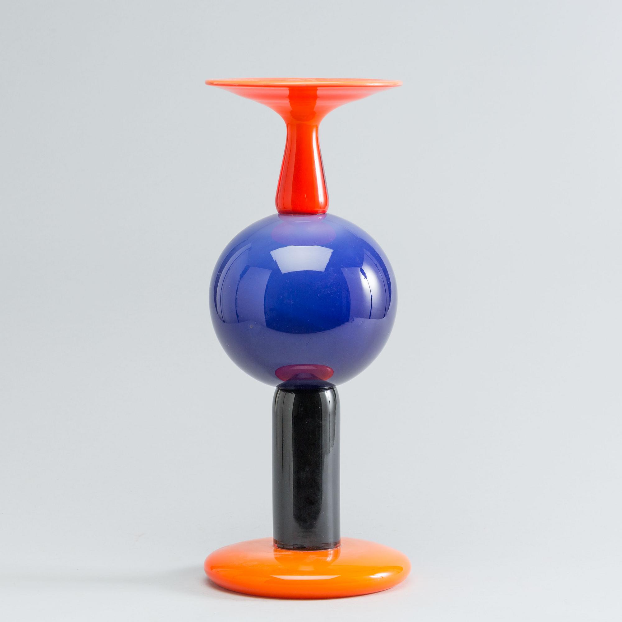 A 1980 Vistosi, Murano glass vase/object.