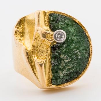 Ring 18K gold with brilliant-cut diamond and copper ore, Lapponia, Finland, 1976.