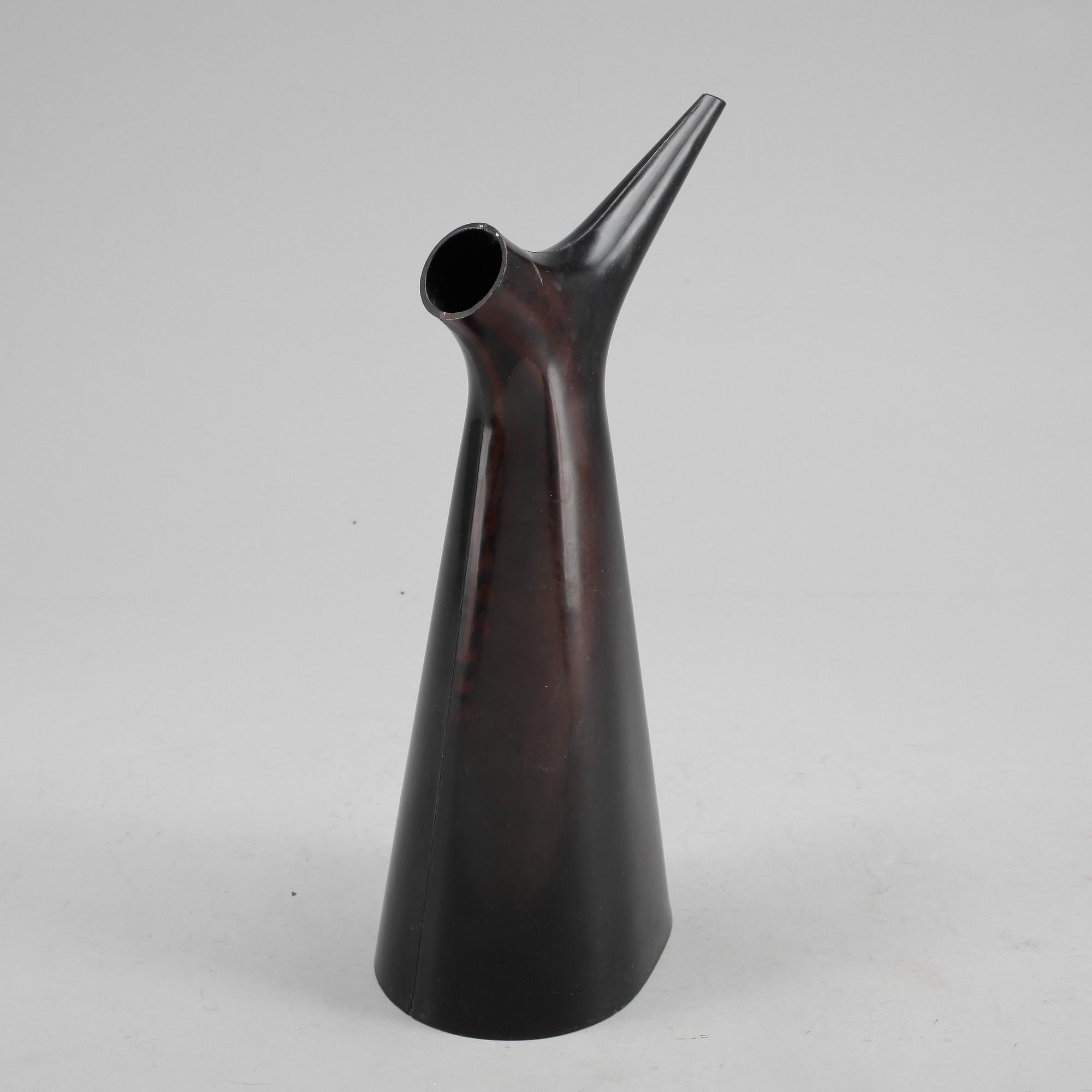 VATTENKANNA, Carl-Arne Breger, plast, Gustavsberg, etikettmärkt undertill.