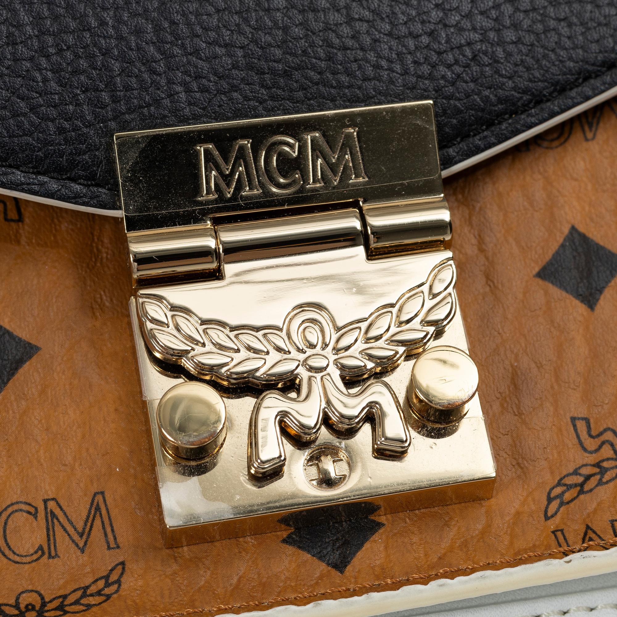 MCM, bag.