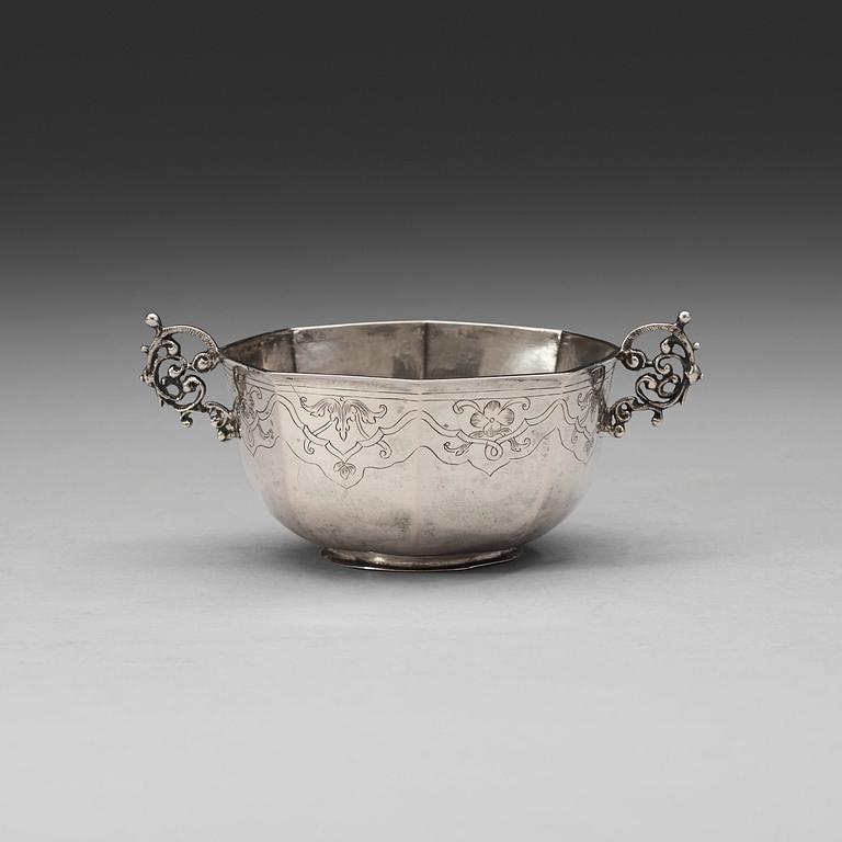 A Swedish 18th century silver bowl, marks of Lars Castman, Vimmerby (1739-1784).