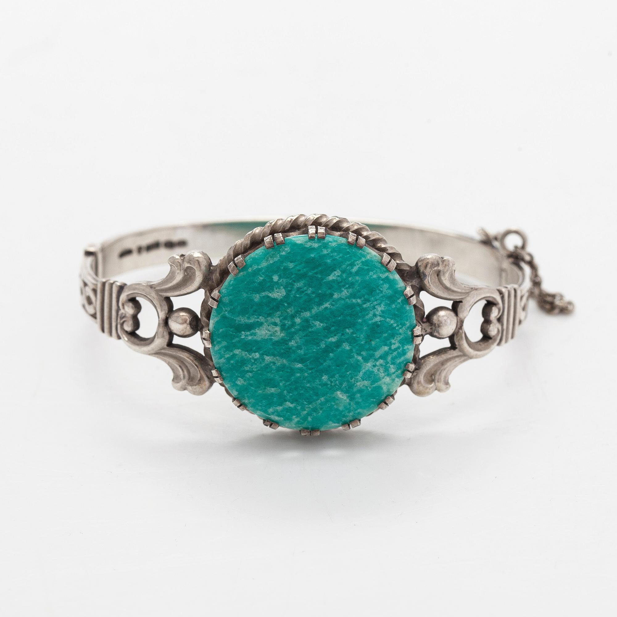 Bracelet, cabochon cut amazonite, silver. A. Tillander, Helsinki 1937.