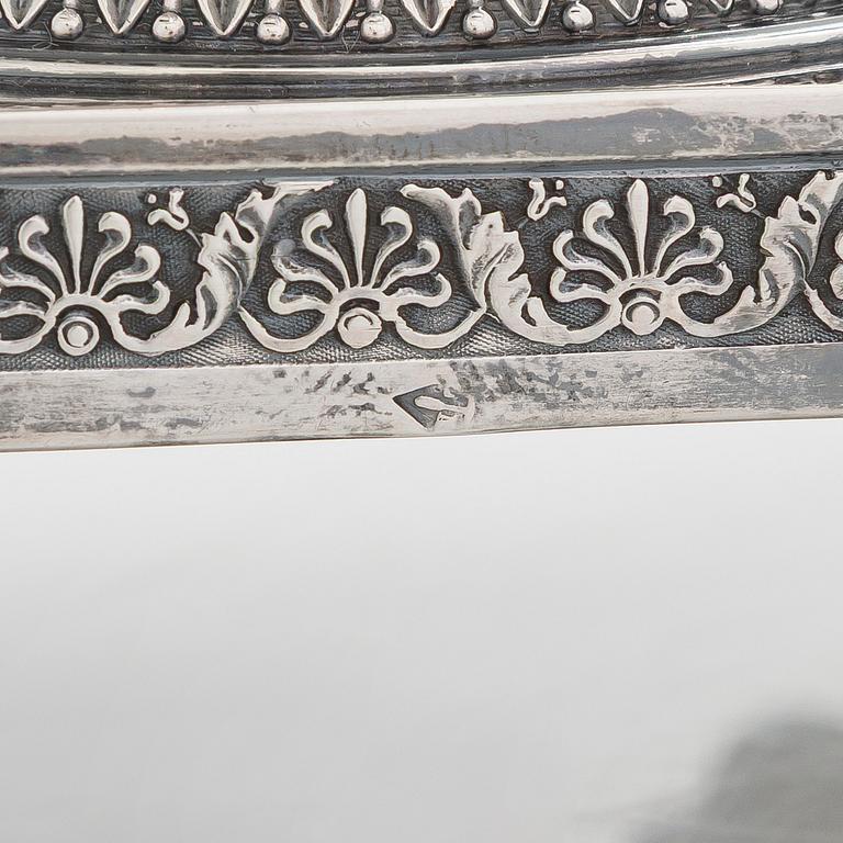 Louis Manant, genombruten skål, silver, Paris 1819-1838.