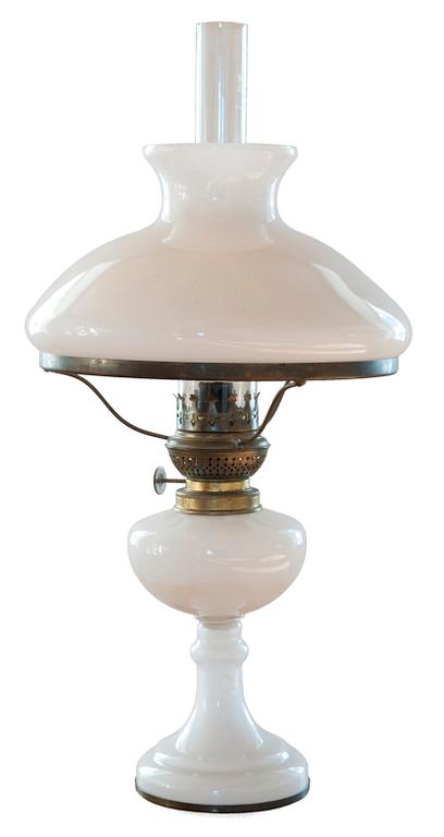 A KEROSENE TABLE LAMP,