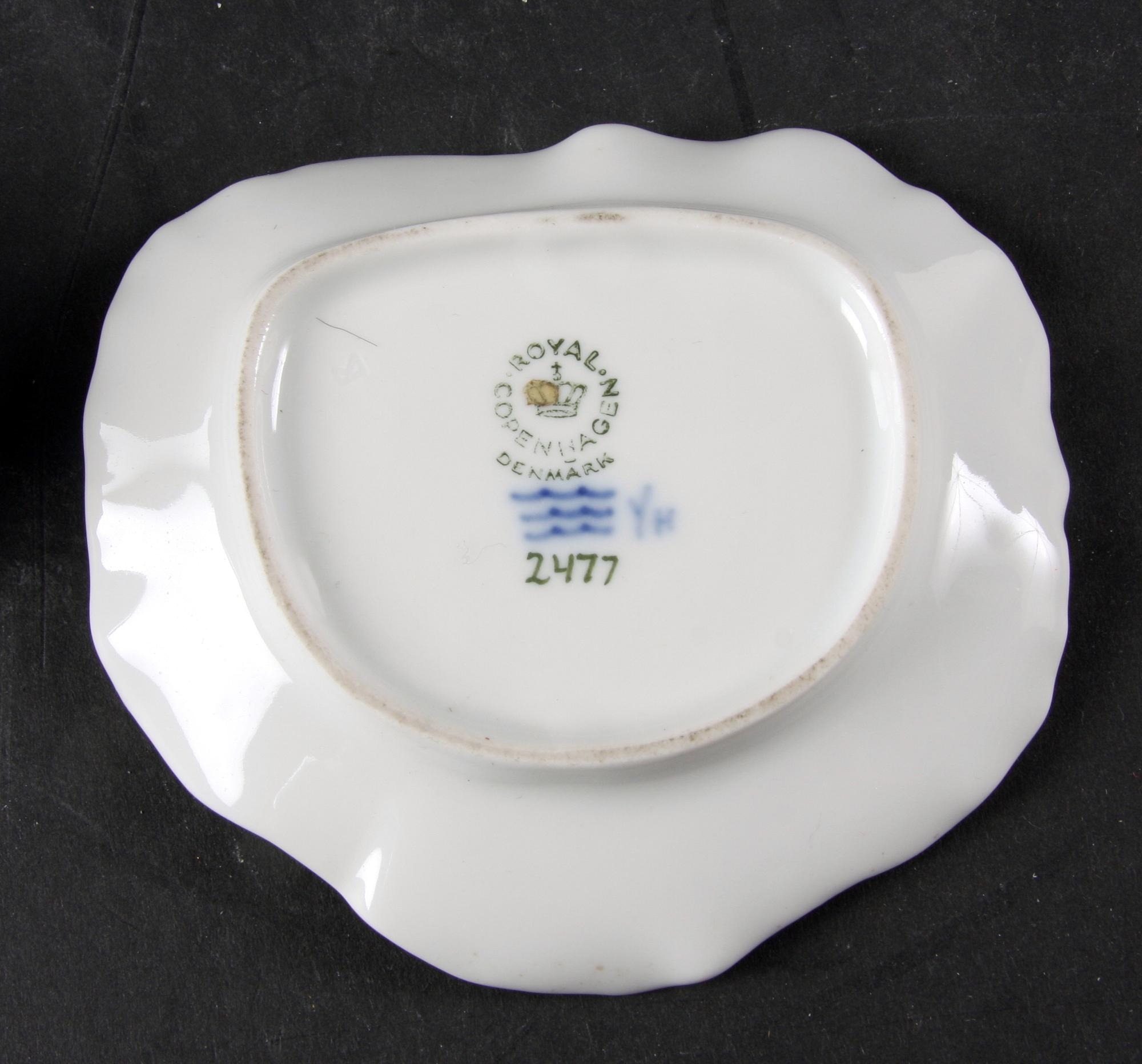 FIGURIN och FAT, porslin, Royal Copenhagen.