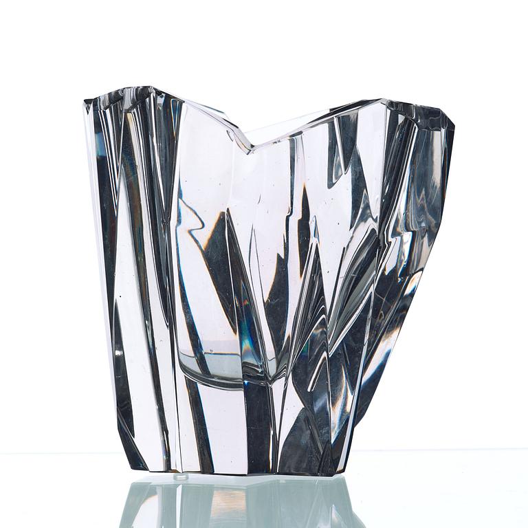 Tapio Wirkkala, an 'Iceberg' cut crystal glass vase, Iittala, Finland.