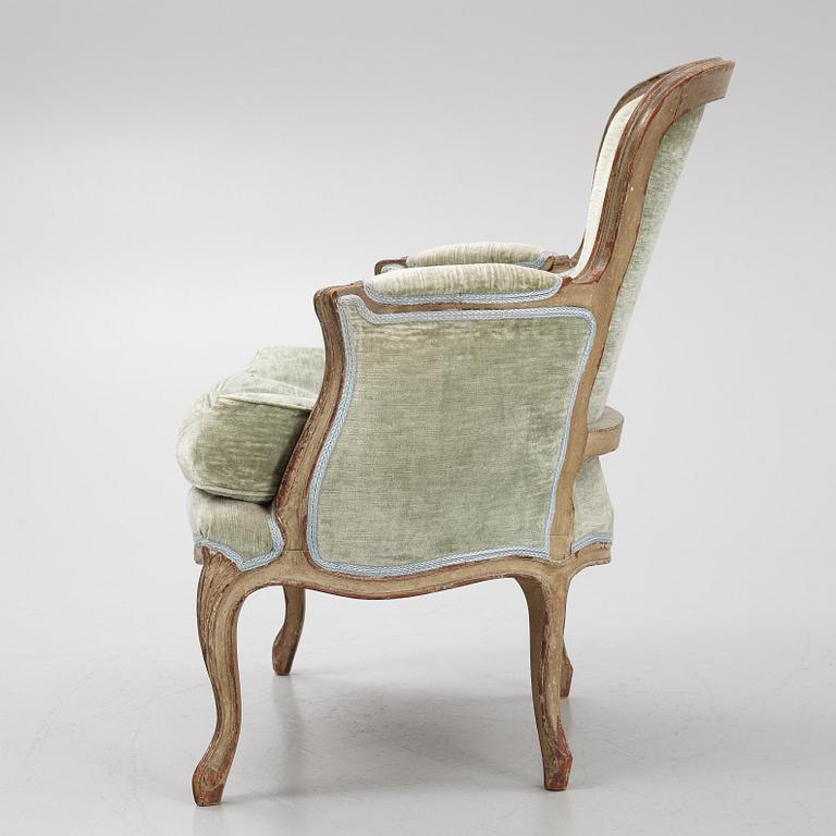 A Louis XV-style Bergère, 20th century.