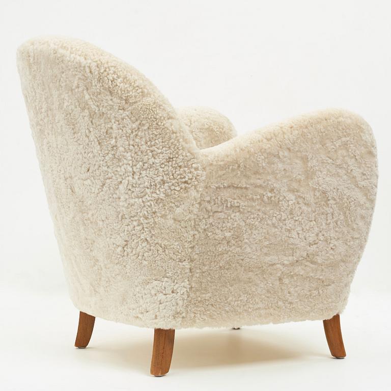 THORALD MADSEN, an easy chair by cabinetmaker Thorald Madsen, Denmark 1930's-40's.