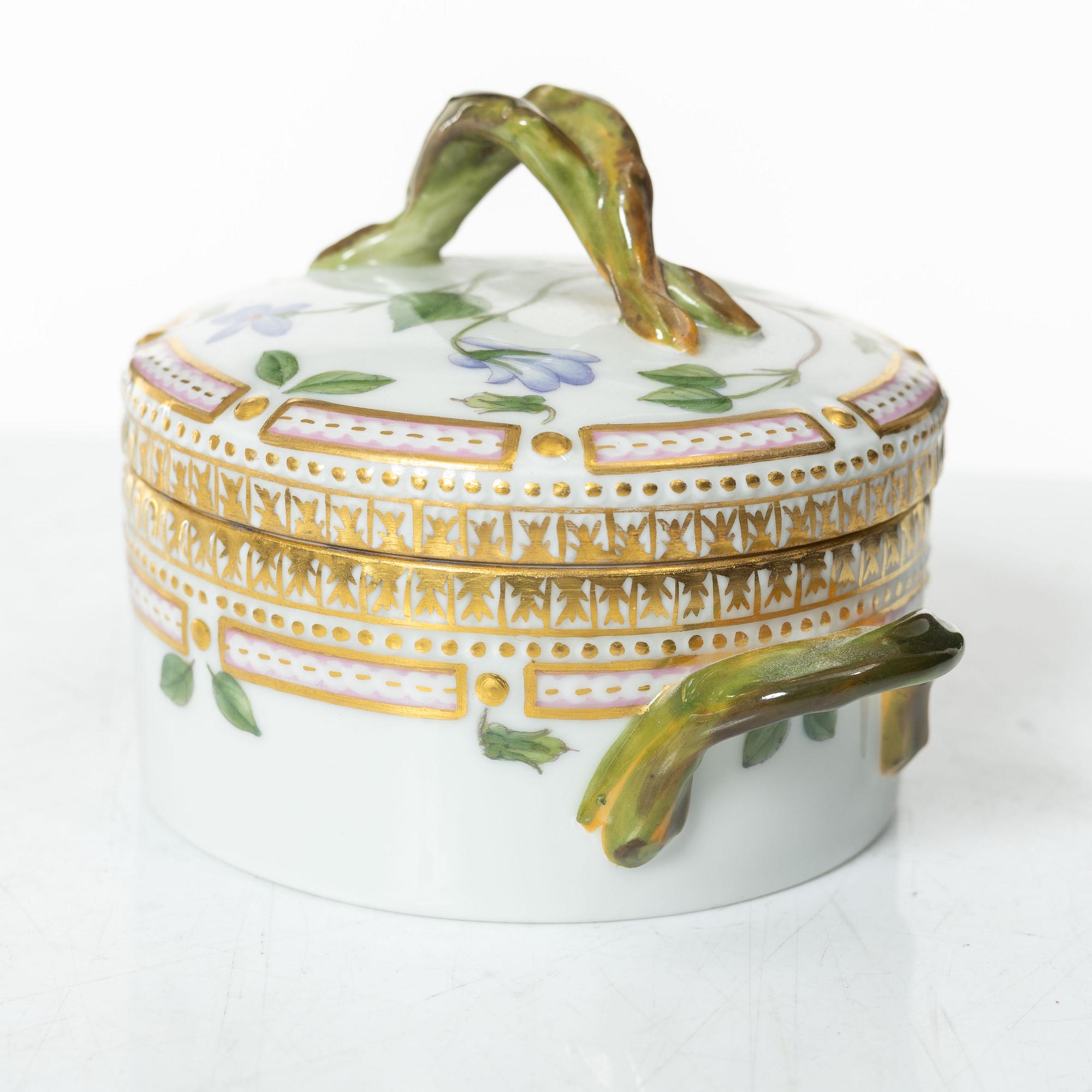 Royal Copenhagen, lockask, "Flora Danica", Danmark, 1954-9.