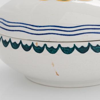 Alf Wallander, a flintware bowl with lid, Rörstrand, early 20th century.