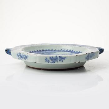 A blue and white hot water dish, Qing dynasty, Qianlong (1736-95).