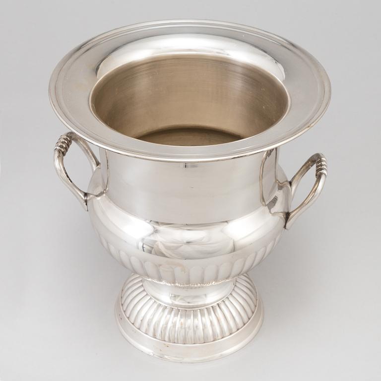 A silver plated champagne cooler, Scandia silver.