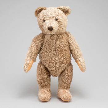 a Steiff teddybear, Germany around the middle of the 20th century.