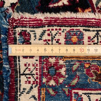 Matta, semiantik Teheran, norra Persien, ca 298 x 211 cm.