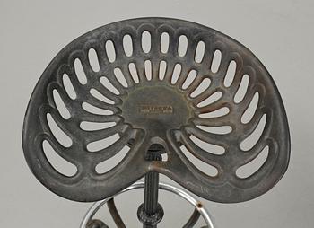 BARSTOLAR, ett par, Invicta, Frankrike, 1900-talets mitt.