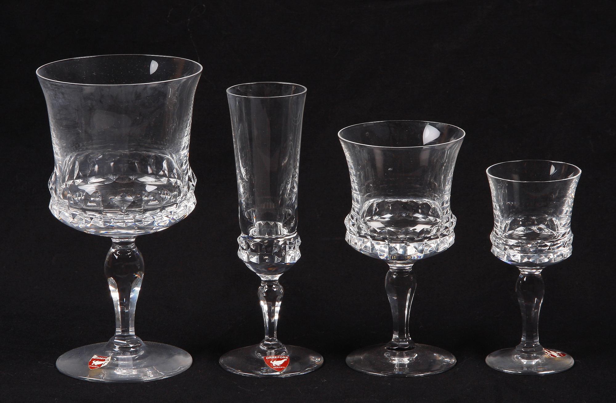 GLASSERVIS, 43 delar, "Silvia", Ingeborg Lundin, Orrefors.