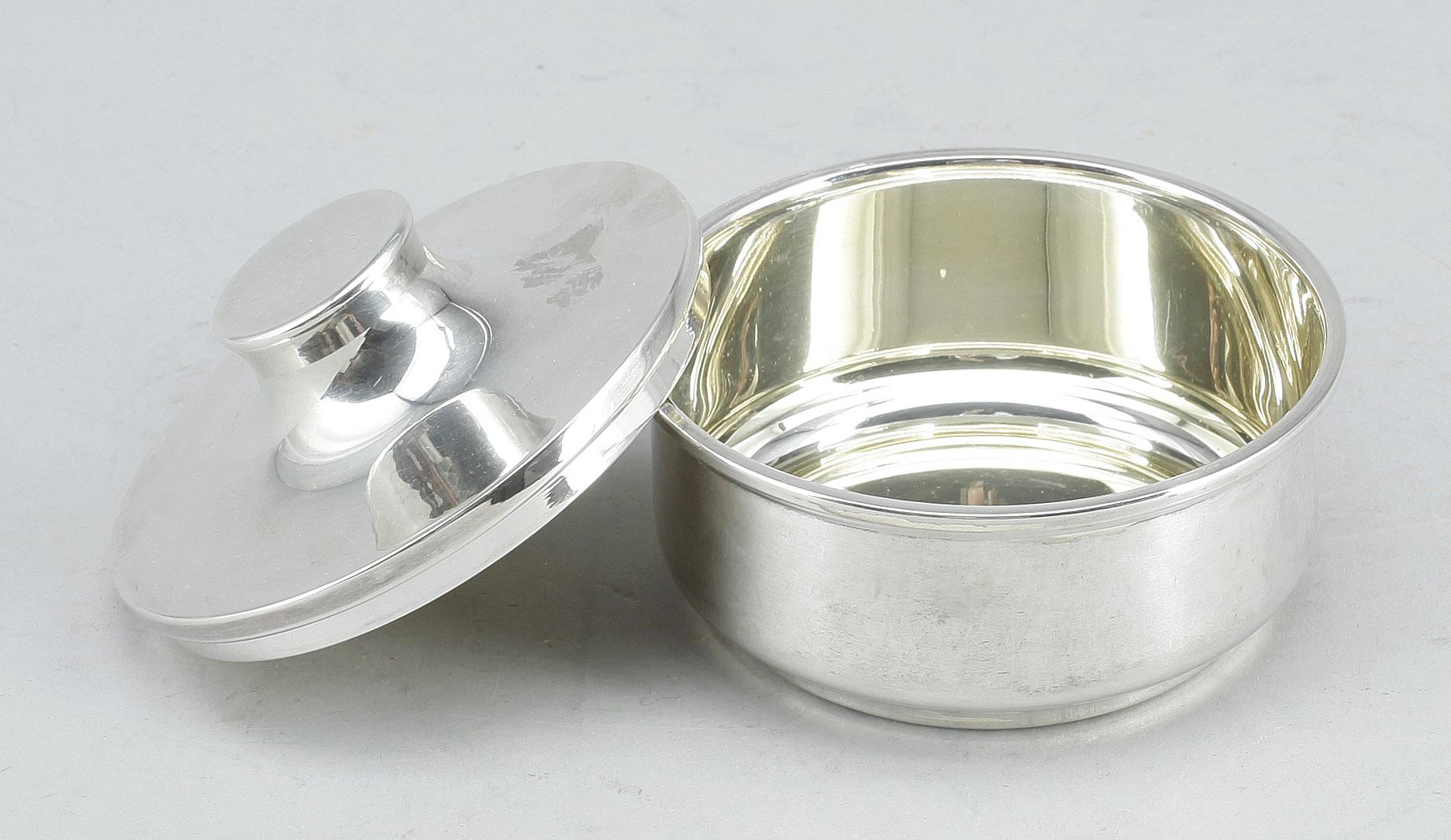 SOCKERSKÅL, sterlingsilver, svenska importstämplar, 1900-tal. Vikt ca 232g.
