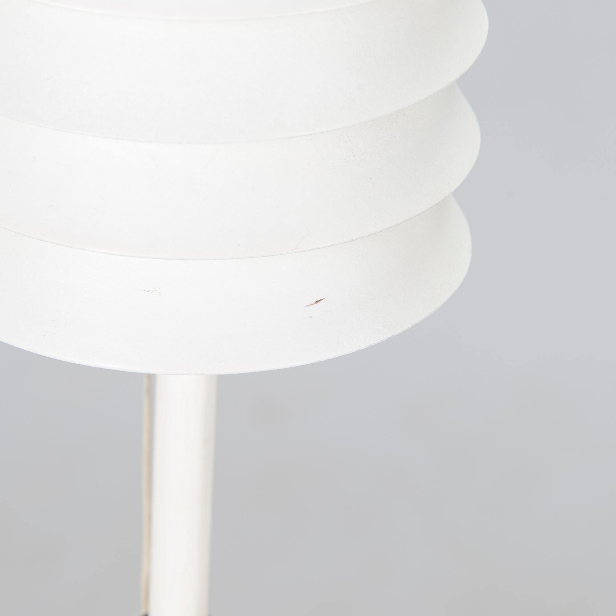 Ilmari Tapiovaara, golvlampa, "Maija the Bee", Asko/Hienoteräs.