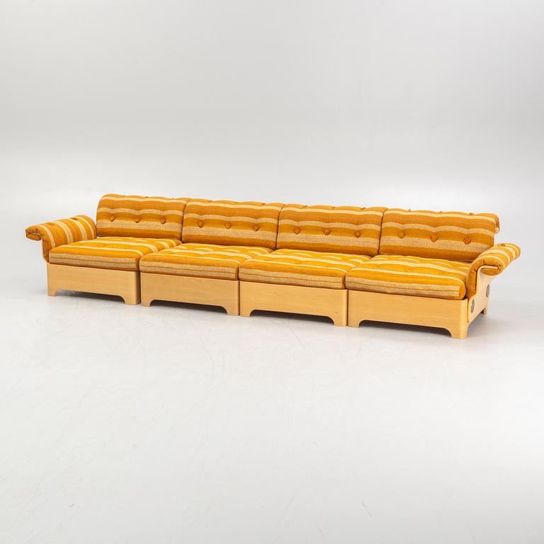 Modulsoffa med soffbord, 1970-tal.