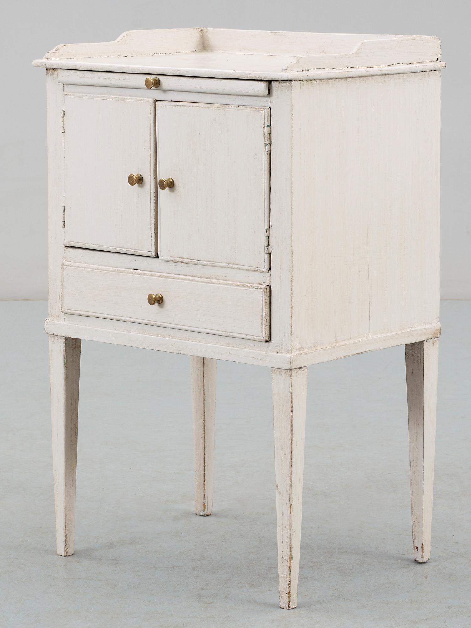 NATTYGSBORD, gustavianskt, 1700/1800-tal.