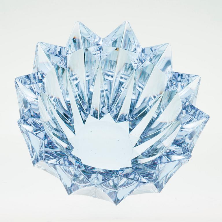 Aimo Okkolin, A CRYSTAL VASE.