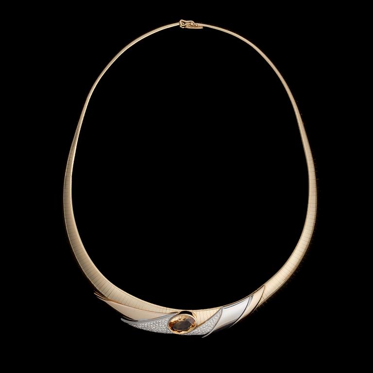 COLLIER, fasettslipad citrin, briljantslipade diamanter, 18K guld och vitguld. A. Tillander.