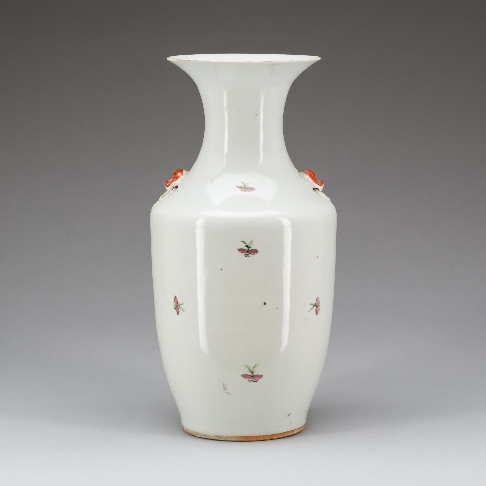 URNA, porslin, Kina, 1800-talets andra hälft.
