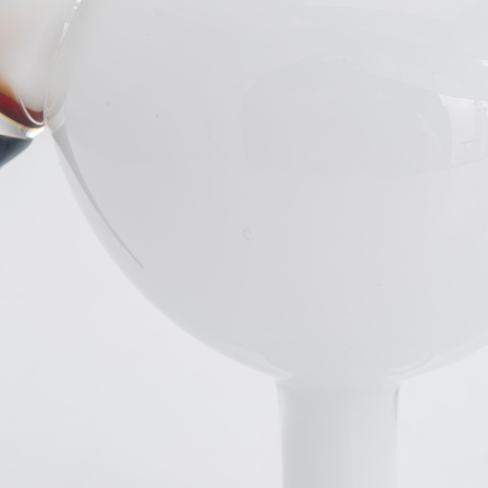 Oiva Toikka, glasfågel, signerad O. Toikka Nuutajärvi.