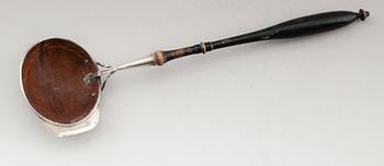 SOPPSLEV, kokosnöt och sannolikt silver, I. Hansson, 1800-tal.
