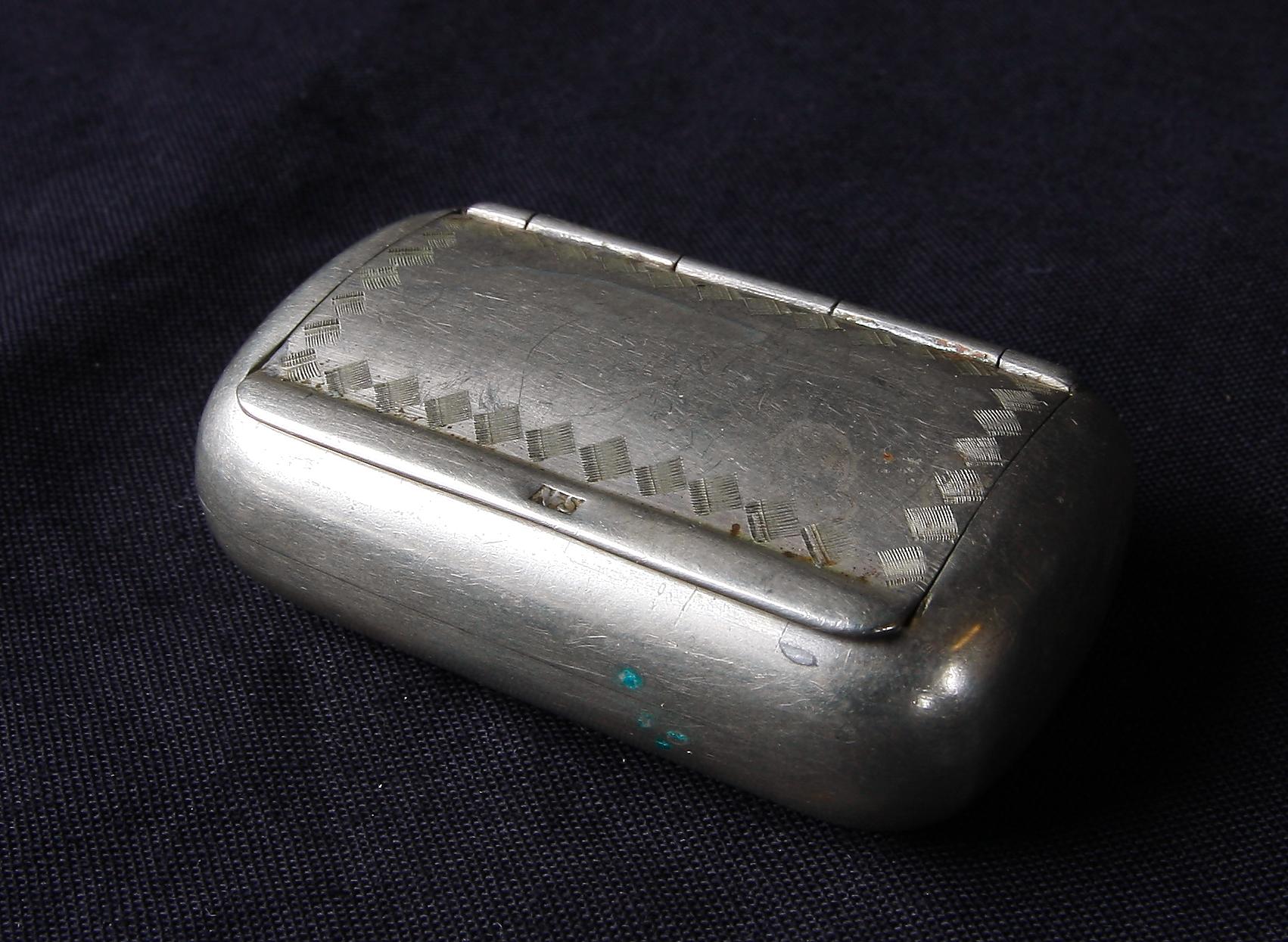 DOSOR , 10 st, flertal material bla mässing, nysilver, horn. 1800-1900-tal.